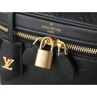 $56.00 USD Louis Vuitton Messenger Bags For Women #1402873