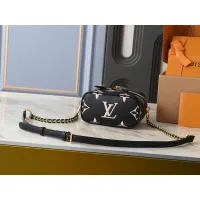 $56.00 USD Louis Vuitton Messenger Bags For Women #1402874