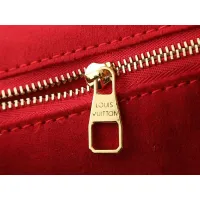 $56.00 USD Louis Vuitton Messenger Bags For Women #1402874