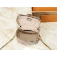 $56.00 USD Louis Vuitton Messenger Bags For Women #1402875