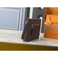 $48.00 USD Louis Vuitton LV Daily Pouches For Men #1402892