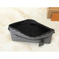 $48.00 USD Louis Vuitton LV Daily Pouches For Men #1402896