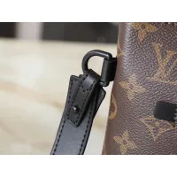 $48.00 USD Louis Vuitton LV Daily Pouches For Men #1402902