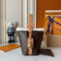 $80.00 USD Louis Vuitton AAA Quality Handbags For Women #1403168