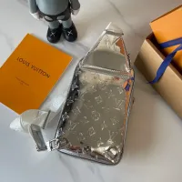 $68.00 USD Louis Vuitton AAA Man Messenger Bags #1403181