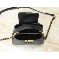 $80.00 USD Louis Vuitton AAA Quality Handbags For Women #1403231