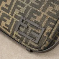 $88.00 USD Fendi AAA Quality Shoulder Bags For Women #1403381