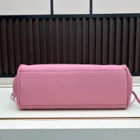 $96.00 USD Chanel AAA Quality Shoulder Bags For Women #1403409