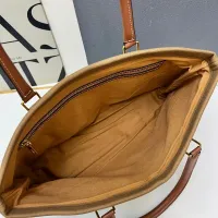 $96.00 USD Celine AAA Quality Handbags For Women #1404199