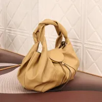 $122.00 USD Fendi AAA Quality Handbags For Women #1404617