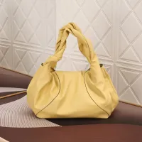 $122.00 USD Fendi AAA Quality Handbags For Women #1404618