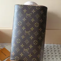 $102.00 USD Louis Vuitton AAA Quality Cosmetic Pouches #1404793