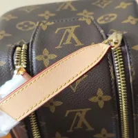 $102.00 USD Louis Vuitton AAA Quality Cosmetic Pouches #1404793