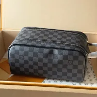 $102.00 USD Louis Vuitton AAA Quality Cosmetic Pouches #1404800