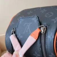 $102.00 USD Louis Vuitton AAA Quality Cosmetic Pouches #1404802