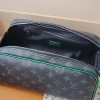 $102.00 USD Louis Vuitton AAA Quality Cosmetic Pouches #1404803