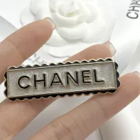 $32.00 USD Chanel Brooches For Women #1404866