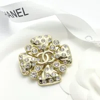 $36.00 USD Chanel Brooches For Women #1404870