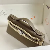 $88.00 USD Hermes AAA Quality Handbags For Women #1405348