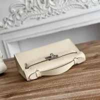 $88.00 USD Hermes AAA Quality Handbags For Women #1405355