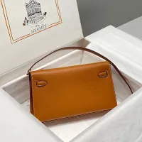 $88.00 USD Hermes AAA Quality Messenger Bags For Women #1405363
