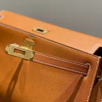 $88.00 USD Hermes AAA Quality Messenger Bags For Women #1405363