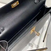 $88.00 USD Hermes AAA Quality Messenger Bags For Women #1405364