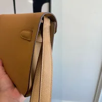 $92.00 USD Hermes AAA Man Pouches #1405372