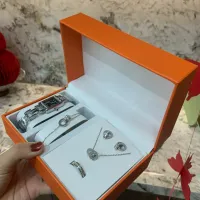 $40.00 USD Cartier Watches For Women #1405862