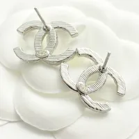 $23.00 USD Chanel Earrings For Women #1406040
