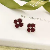 $25.00 USD Van Cleef & Arpels Earrings For Women #1406180