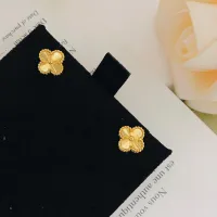 $25.00 USD Van Cleef & Arpels Earrings For Women #1406545
