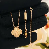 $25.00 USD Van Cleef & Arpels Necklaces For Women #1406558