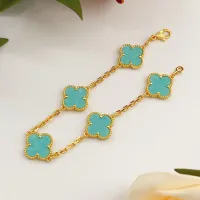 $34.00 USD Van Cleef & Arpels Bracelets For Women #1406583