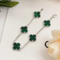 $34.00 USD Van Cleef & Arpels Bracelets For Women #1406587