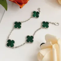 $34.00 USD Van Cleef & Arpels Bracelets For Women #1406587