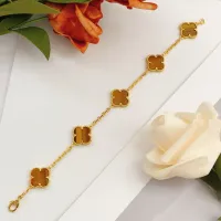 $34.00 USD Van Cleef & Arpels Bracelets For Women #1406592