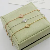 $23.00 USD Van Cleef & Arpels Bracelets For Women #1406613