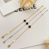 $25.00 USD Van Cleef & Arpels Bracelets For Women #1406621