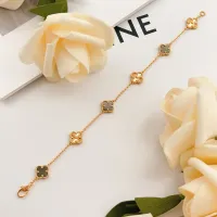 $34.00 USD Van Cleef & Arpels Bracelets For Women #1406636