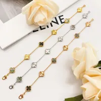 $34.00 USD Van Cleef & Arpels Bracelets For Women #1406636