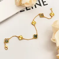 $34.00 USD Van Cleef & Arpels Bracelets For Women #1406637