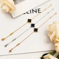 $25.00 USD Van Cleef & Arpels Bracelets For Women #1406641