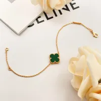 $25.00 USD Van Cleef & Arpels Bracelets For Women #1406648