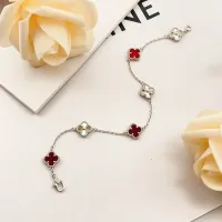 $34.00 USD Van Cleef & Arpels Bracelets For Women #1406655