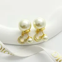 $29.00 USD Christian Dior Earrings For Women #1406984