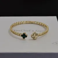 $48.00 USD Van Cleef & Arpels Bracelets For Women #1407096