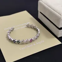 $48.00 USD Van Cleef & Arpels Bracelets For Women #1407097