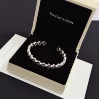 $48.00 USD Van Cleef & Arpels Bracelets For Women #1407101