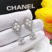 $25.00 USD Chanel Earrings For Women #1407230